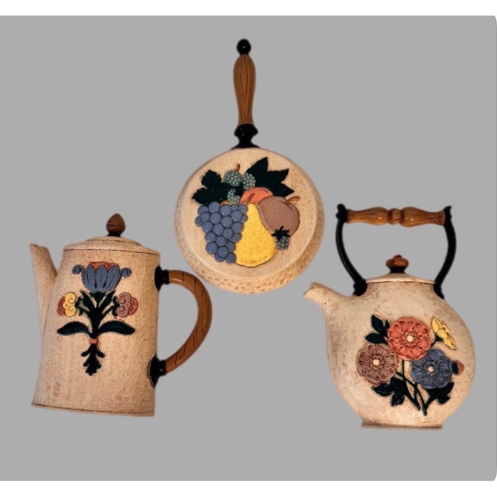 VTG Home Interior Wall Decor Skillet Teapot Coffee Pot Cottage Core Made in USA